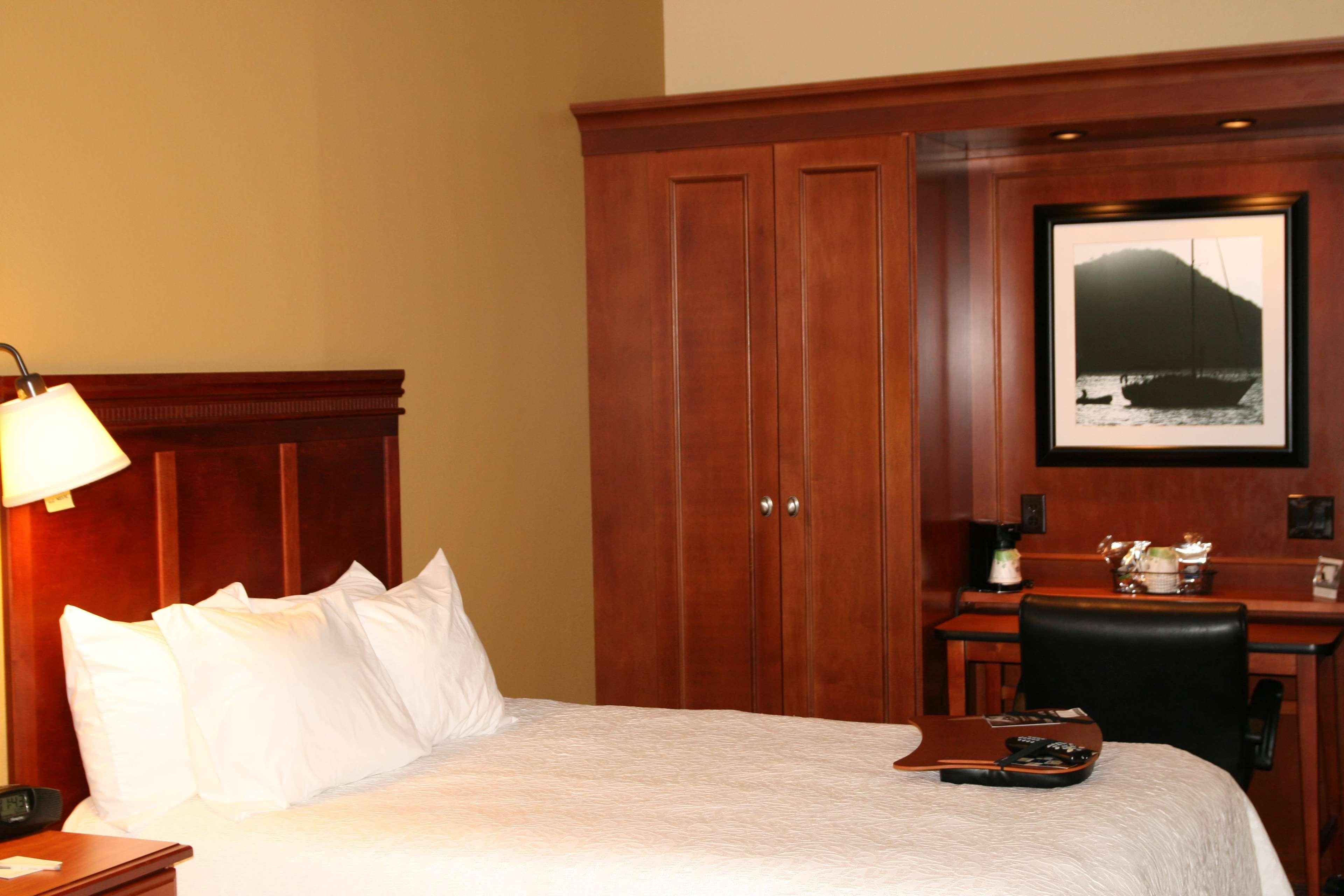Spx Hotel Грийн Бей Екстериор снимка