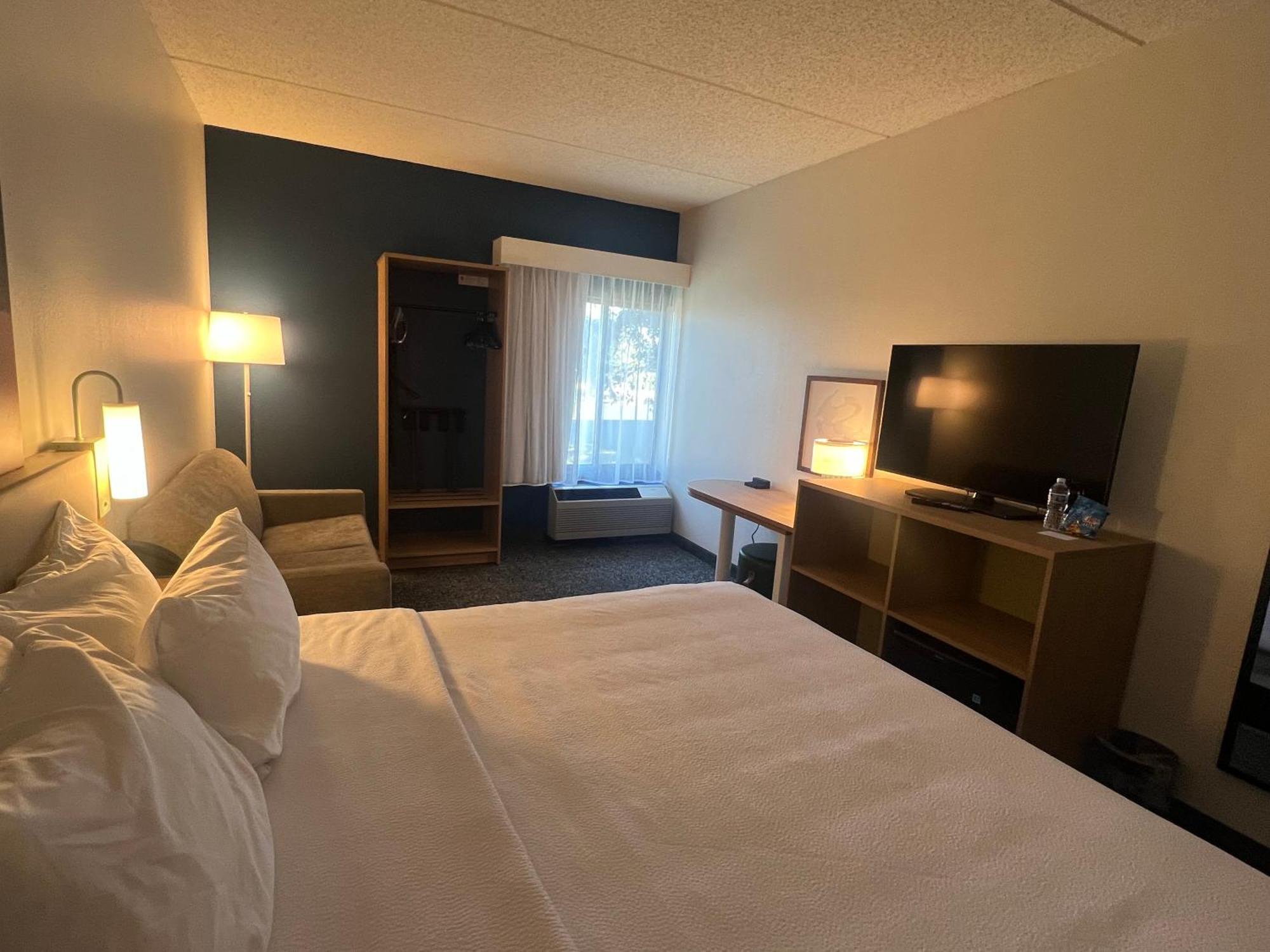 Spx Hotel Грийн Бей Екстериор снимка