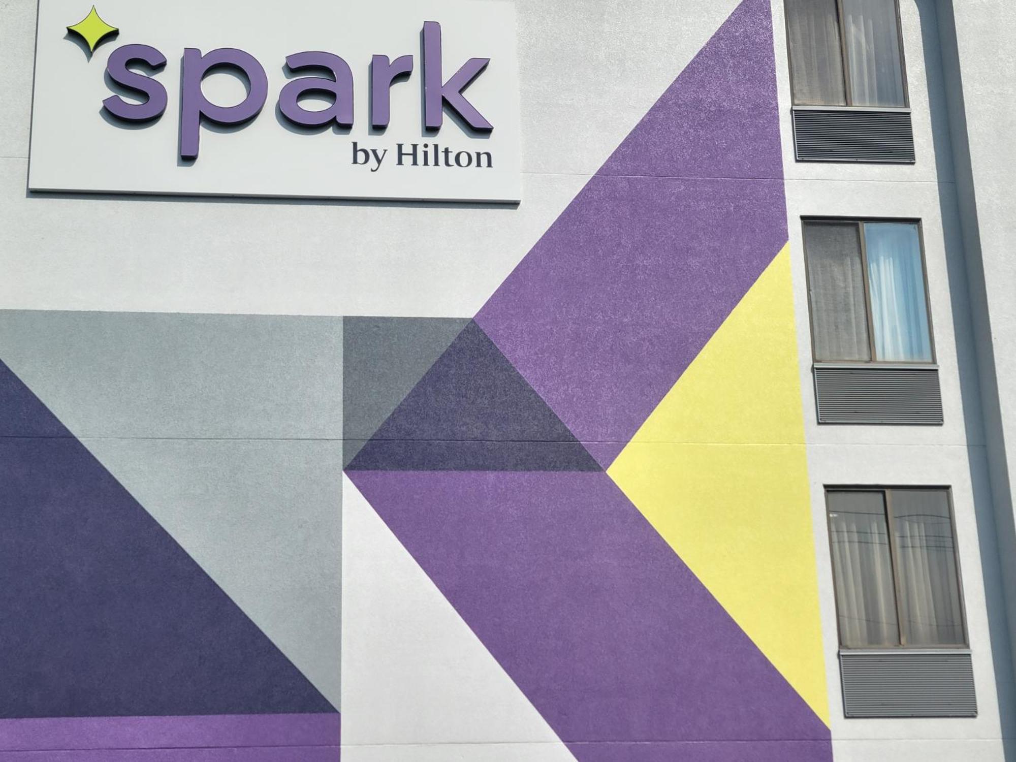 Spx Hotel Грийн Бей Екстериор снимка